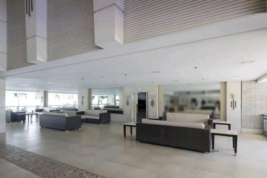 Cherolds Place Lovely 1 Bedroom Condo With Balcony Манила Екстериор снимка