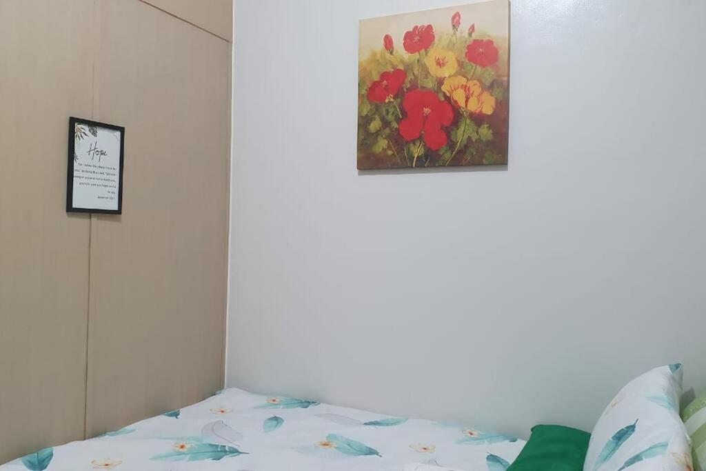Cherolds Place Lovely 1 Bedroom Condo With Balcony Манила Екстериор снимка